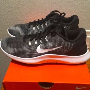 Mens Nike Rn Flex size 9
